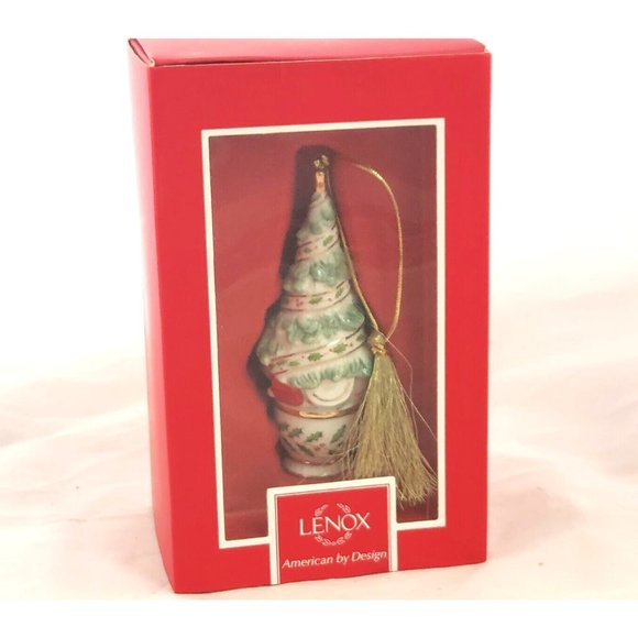 BOXED LENOX HOLIDAY PATTERN CHRISTMAS TREE ORNAMENT #6386007 BEAR HOLLY BERRY - Picture 2 of 9